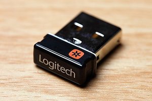 Hjemland Jeg accepterer det Skifte tøj SOLVED: USB for wireless Logitech keyboard lost. - Logitech Harmony Smart  Keyboard - iFixit