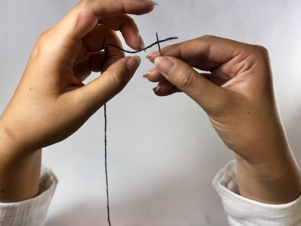 How to Hand Sew Patches Onto a Garment: passo 4, immagine 2 di 2