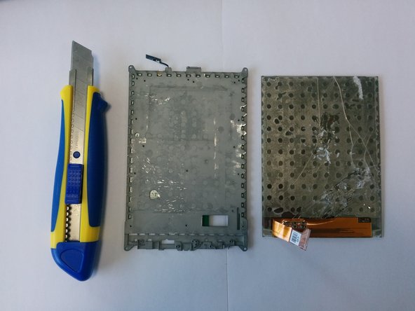 Sony Reader Wi-Fi PRS-T3 E-Ink screen Replacement: шаг 8, изображение 3 из 3