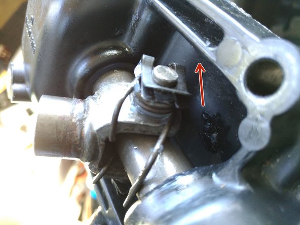 Mercedes-Benz 114 or 115 Auto shifter bushings, Remove shift lever yoke - part 1: adım 12, 3 resimden 1.