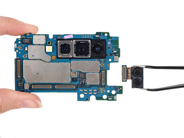 Samsung Galaxy Fold Teardown: crwdns2935265:09crwdnd2935265:02crwdnd2935265:03crwdne2935265:0