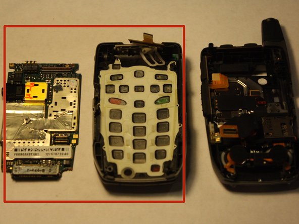 Motorola Nextel i880 Logic Board Replacement: crwdns2935265:05crwdnd2935265:01crwdnd2935265:01crwdne2935265:0