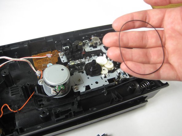 Sony TCM-919 Cassette-Corder Motherboard Replacement, Remove 3-Digit Tape Counter: crwdns2935265:03crwdnd2935265:02crwdnd2935265:02crwdne2935265:0