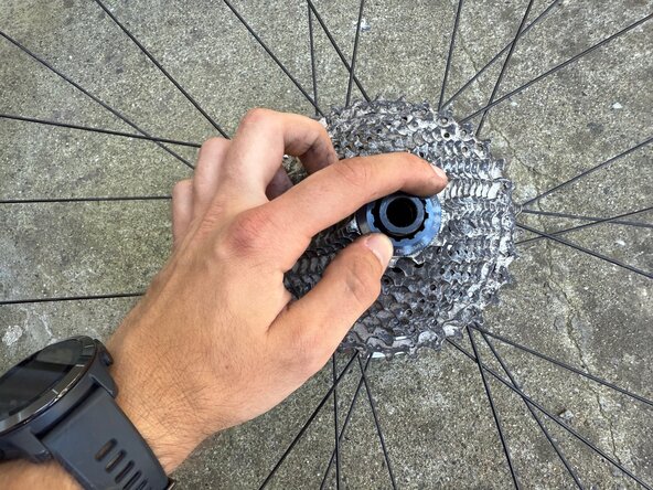 Bicycle Cassette Replacement: passo 9, immagine 2 di 2