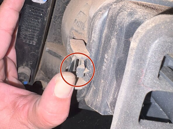 2012 Volkswagen Golf Rear Blinker Bulb Replacement: crwdns2935265:05crwdnd2935265:02crwdnd2935265:02crwdne2935265:0