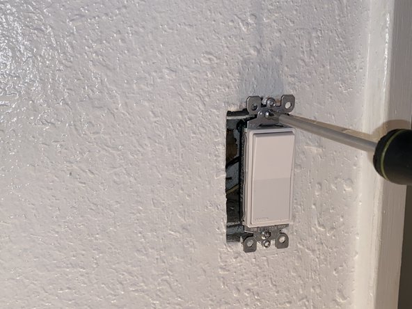 Illuminated Light Switch Replacement: crwdns2935265:05crwdnd2935265:02crwdnd2935265:02crwdne2935265:0