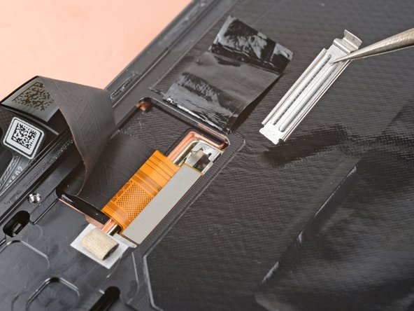 Google Pixel 8a Screen Replacement: step 11, image 3 of 3