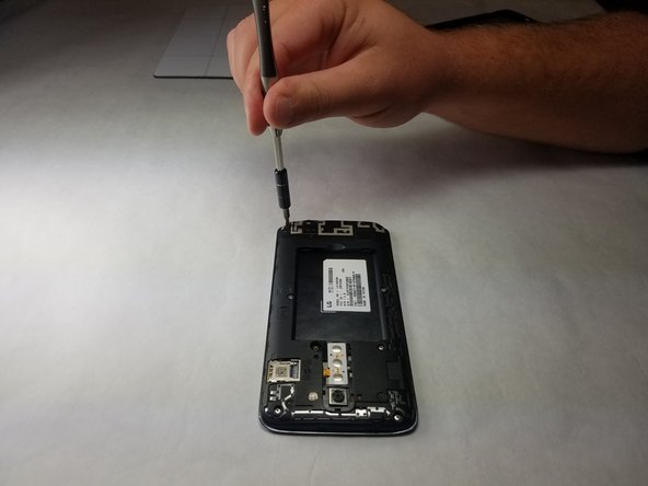 LG K7 Motherboard Replacement: crwdns2935265:04crwdnd2935265:03crwdnd2935265:03crwdne2935265:0