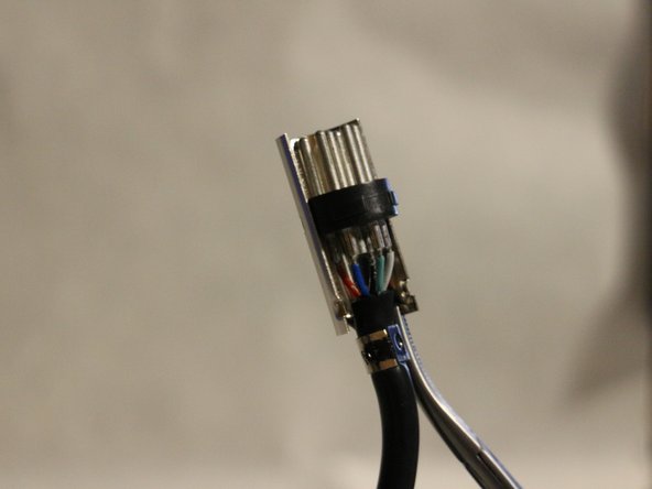 Hakko FX-888D Teardown, Handle disassembly - part 2: step 4, image 2 of 2