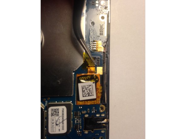 Amazon Fire 5th Generation Teardown, Digitizer conector and cable assembly: crwdns2935265:08crwdnd2935265:02crwdnd2935265:03crwdne2935265:0