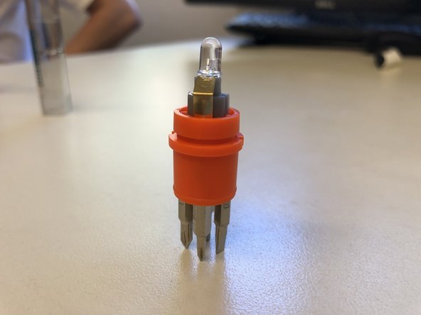 Makesea Multitool Pen Flashlight Teardown, Remove the Base: step 2, image 3 of 3