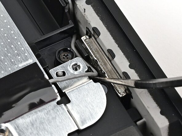 Nintendo Switch 2 Microphone Replacement, Unroute the gray antenna cable: crwdns2935265:029crwdnd2935265:02crwdnd2935265:03crwdne2935265:0