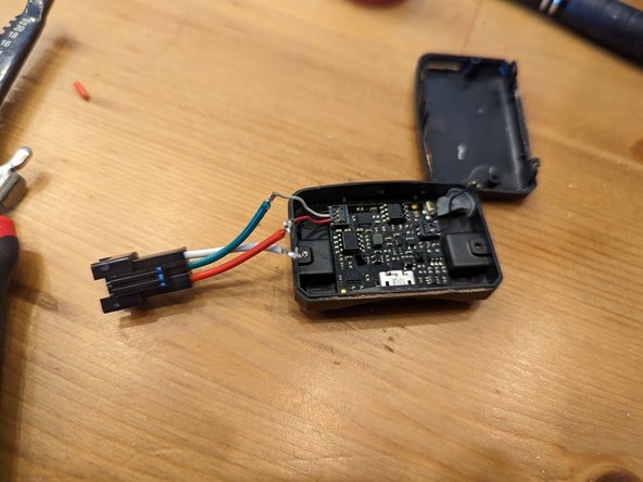 Orascoptic Spark Loupe Light Battery Disassembly, Replacing the battery: crwdns2935265:00crwdnd2935265:01crwdnd2935265:02crwdne2935265:0