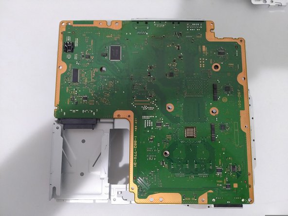 PlayStation 3 Slim Teardown, Mother board: stap 0, afbeelding 2 van 3