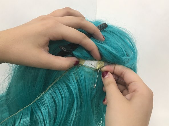 How to Fix a Broken Wig: crwdns2935265:07crwdnd2935265:02crwdnd2935265:03crwdne2935265:0