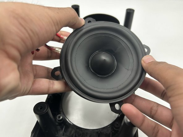 MartinLogan Motion 4i Woofer Replacement: crwdns2935265:09crwdnd2935265:03crwdnd2935265:03crwdne2935265:0