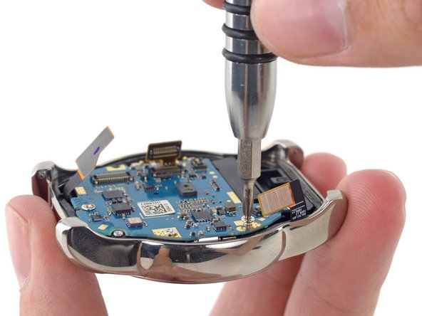 LG Watch Urbane Teardown: crwdns2935265:05crwdnd2935265:03crwdnd2935265:03crwdne2935265:0