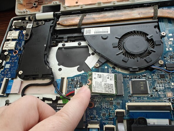 HP Pavilion 15-cs3065cl WiFi Module Upgrade/Replacement, Put in the New Module: crwdns2935265:09crwdnd2935265:01crwdnd2935265:01crwdne2935265:0