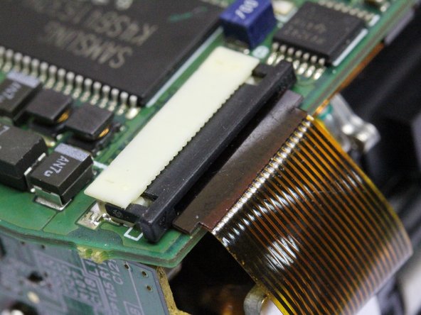 AXIS 213 PTZ Network Camera Capacitor Replacement: crwdns2935265:09crwdnd2935265:02crwdnd2935265:02crwdne2935265:0