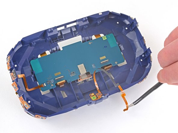 HTC Vive Pro Motherboard Replacement, Remove the motherboard: crwdns2935265:036crwdnd2935265:02crwdnd2935265:02crwdne2935265:0