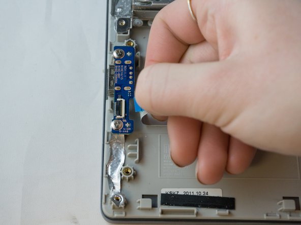 Samsung NP700Z5AH Optical Drive Replacement, Optical Drive: crwdns2935265:07crwdnd2935265:02crwdnd2935265:02crwdne2935265:0