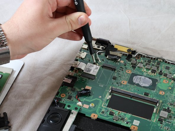 Asus Q525U Wi-Fi Card Replacement, Wi-Fi Card: crwdns2935265:04crwdnd2935265:02crwdnd2935265:02crwdne2935265:0