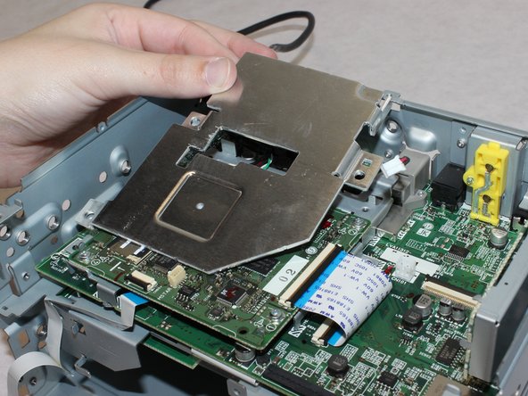 Kenwood DNX571HD Cooling Fan Replacement: crwdns2935265:08crwdnd2935265:02crwdnd2935265:02crwdne2935265:0