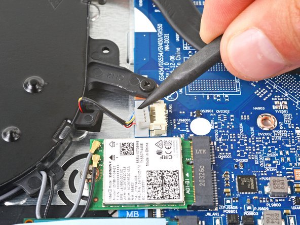 Lenovo IdeaPad 3-15IIL05 Fan Replacement, Disconnect the fan: crwdns2935265:011crwdnd2935265:03crwdnd2935265:03crwdne2935265:0