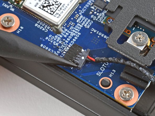 Lenovo ThinkPad P1 Gen 7 Right Speaker Replacement, Remove the speaker: stap 0, afbeelding 2 van 3