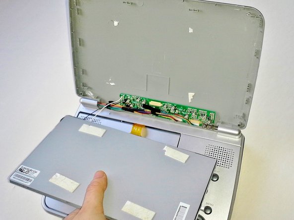 Dynex DX‑PDVD9 Screen Replacement: crwdns2935265:06crwdnd2935265:02crwdnd2935265:03crwdne2935265:0