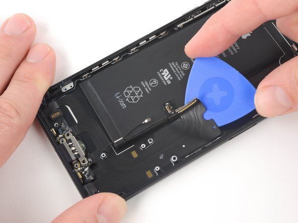 iPhone 7 Lightning Connector Assembly Replacement: crwdns2935265:061crwdnd2935265:02crwdnd2935265:03crwdne2935265:0