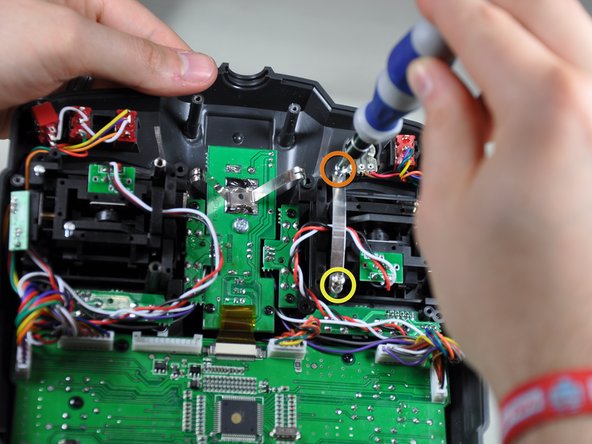 Turnigy 9X Mode 1 to Mode 2 conversion: crwdns2935265:06crwdnd2935265:02crwdnd2935265:02crwdne2935265:0