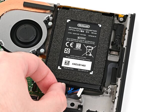 Nintendo Switch 2 Left Joy-Con 2 Connector Replacement, Unroute the left Joy-Con 2 cable: crwdns2935265:040crwdnd2935265:01crwdnd2935265:03crwdne2935265:0