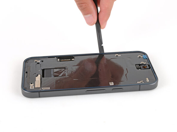 Google Pixel 9a Screen Replacement, Secure the adhesive: crwdns2935265:027crwdnd2935265:03crwdnd2935265:03crwdne2935265:0