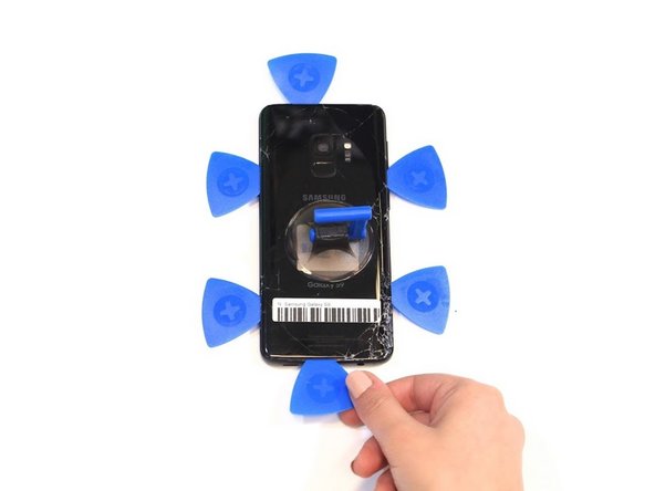 Samsung Galaxy S9 Back Cover Replacement: crwdns2935265:03crwdnd2935265:02crwdnd2935265:02crwdne2935265:0