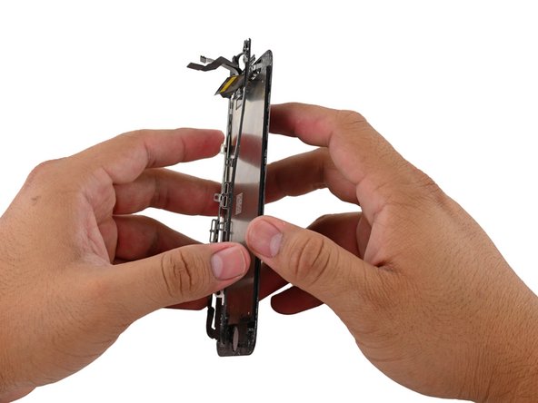 iPhone 6s Display Teardown: crwdns2935265:03crwdnd2935265:02crwdnd2935265:03crwdne2935265:0