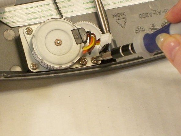 Visioneer OneTouch 7400 USB Motor Replacement: crwdns2935265:06crwdnd2935265:02crwdnd2935265:02crwdne2935265:0