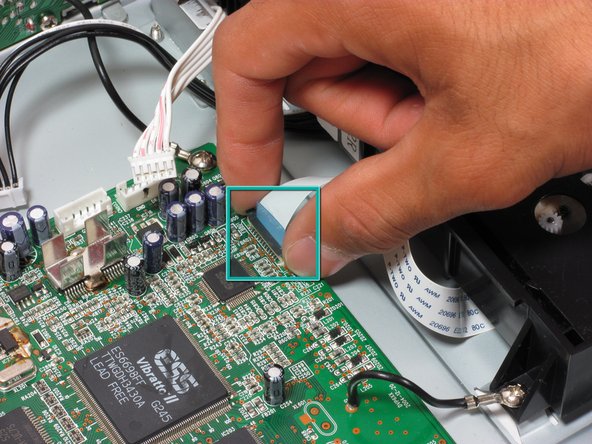 Philips DVP642 Motherboard Replacement: crwdns2935265:04crwdnd2935265:02crwdnd2935265:03crwdne2935265:0