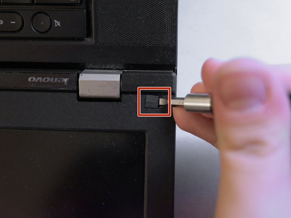 Lenovo ThinkPad T530 Display Replacement, Removing Screw Covers: stap 0, afbeelding 2 van 2