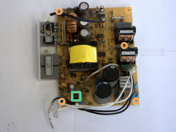 RadioShack 22-510 Switching Power Supply Teardown, Remove the Board From the Chassis: crwdns2935265:06crwdnd2935265:01crwdnd2935265:03crwdne2935265:0