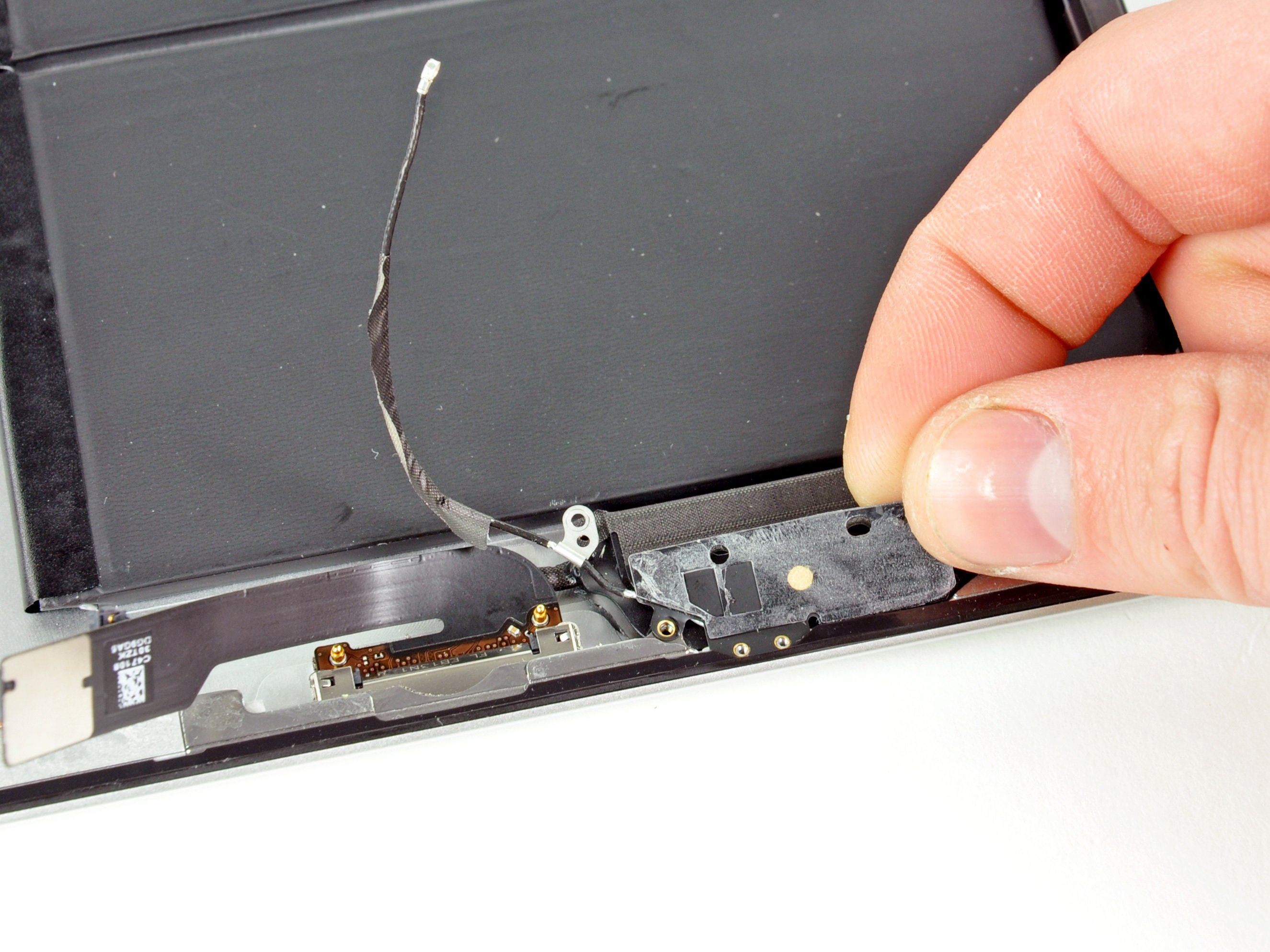 laurel, ms repair nearby iPad 2 CDMA Bluetooth/Wi-Fi Antenna Replacement