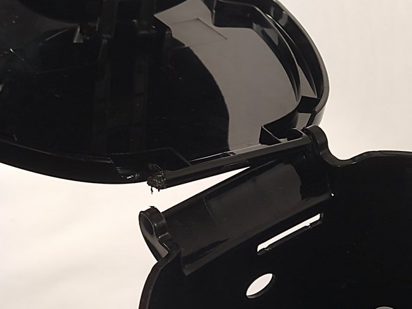 Black and Decker CM0700BZ Water Tank Replacement: crwdns2935265:04crwdnd2935265:02crwdnd2935265:02crwdne2935265:0