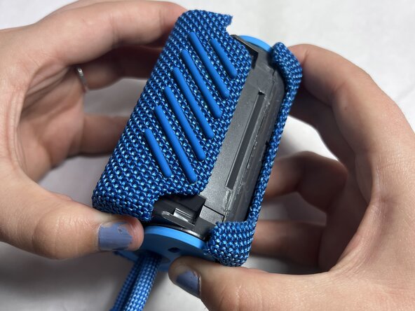 JBL Go 3 Charging Port Replacement, Charging Port: crwdns2935265:01crwdnd2935265:02crwdnd2935265:03crwdne2935265:0