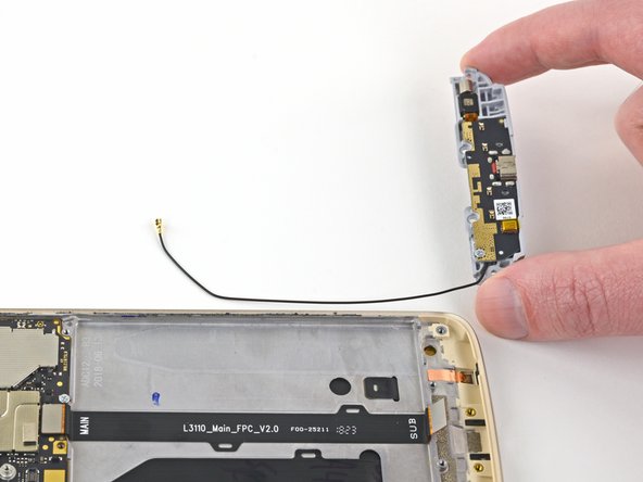 Motorola Moto E5 Screen Replacement: crwdns2935265:028crwdnd2935265:03crwdnd2935265:03crwdne2935265:0