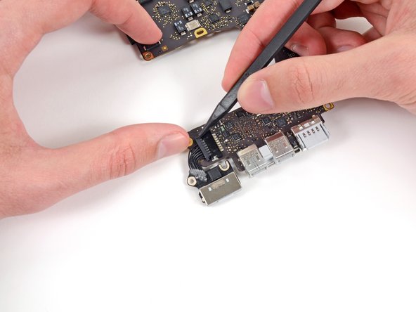 MacBook Pro 13" Retina Display Early 2013 MagSafe DC-In Board Replacement, MagSafe DC-In Board: crwdns2935265:033crwdnd2935265:02crwdnd2935265:02crwdne2935265:0