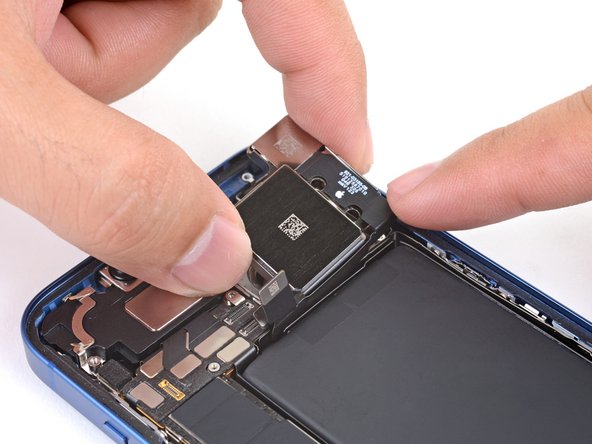 iPhone 13 Rear-Facing Camera Replacement