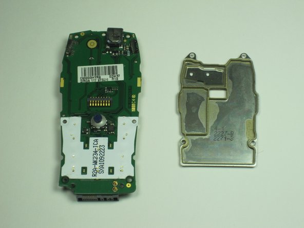 Disassembling Sony Ericsson T68i: crwdns2935265:012crwdnd2935265:03crwdnd2935265:03crwdne2935265:0