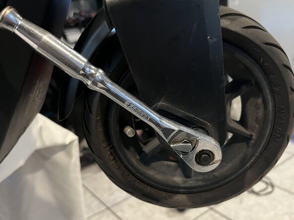 NIU KQi3 Pro Electric Scooter Front Tire Replacement: crwdns2935265:00crwdnd2935265:01crwdnd2935265:02crwdne2935265:0