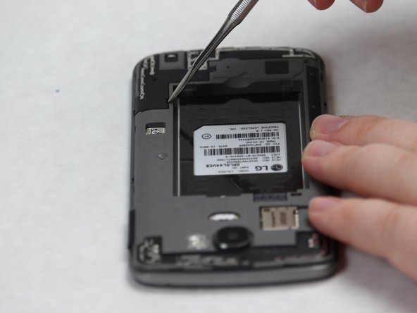 LG Rebel Front Camera Replacement: stap 0, afbeelding 2 van 3