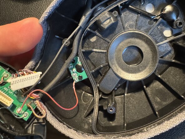 B&W PX7 Noise and cutoffs at the left headphone: crwdns2935265:07crwdnd2935265:02crwdnd2935265:03crwdne2935265:0